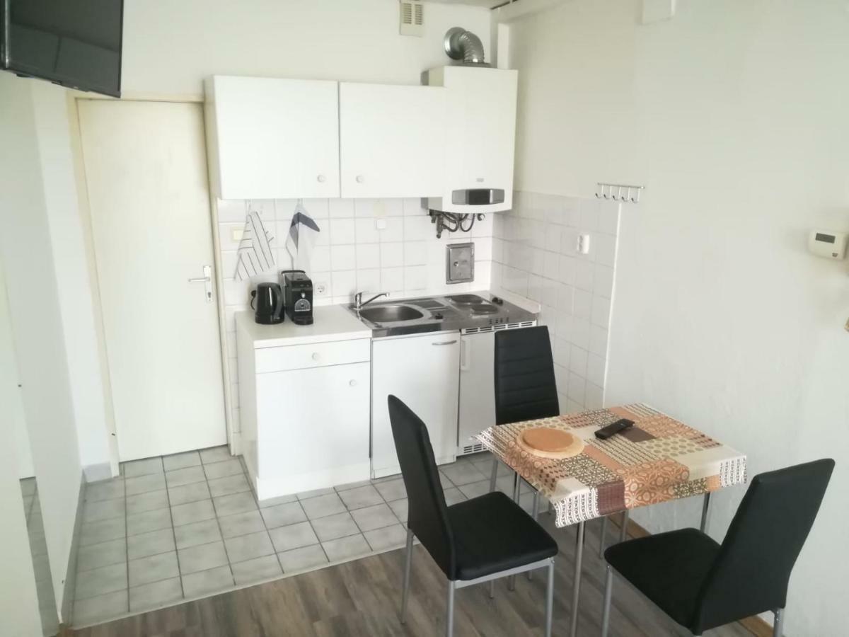 וינה Ferienwohnung Hietzing מראה חיצוני תמונה